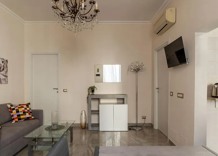 Guesthost - Sweety Near Mm Ottaviano Apartamento