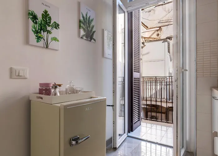 Guesthost - Sweety Near Mm Ottaviano Apartamento